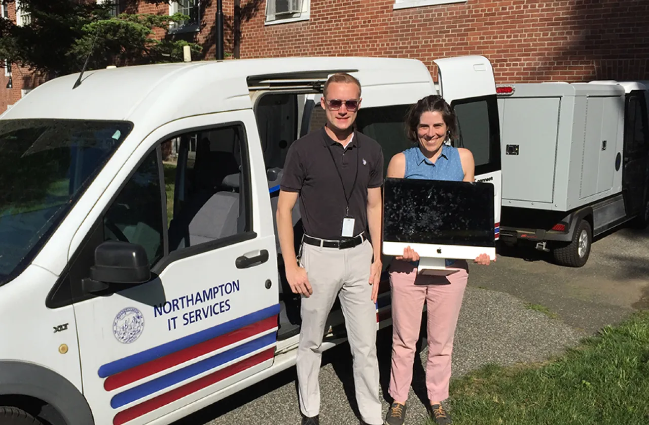 Northampton IT services displays Apple computer for donation