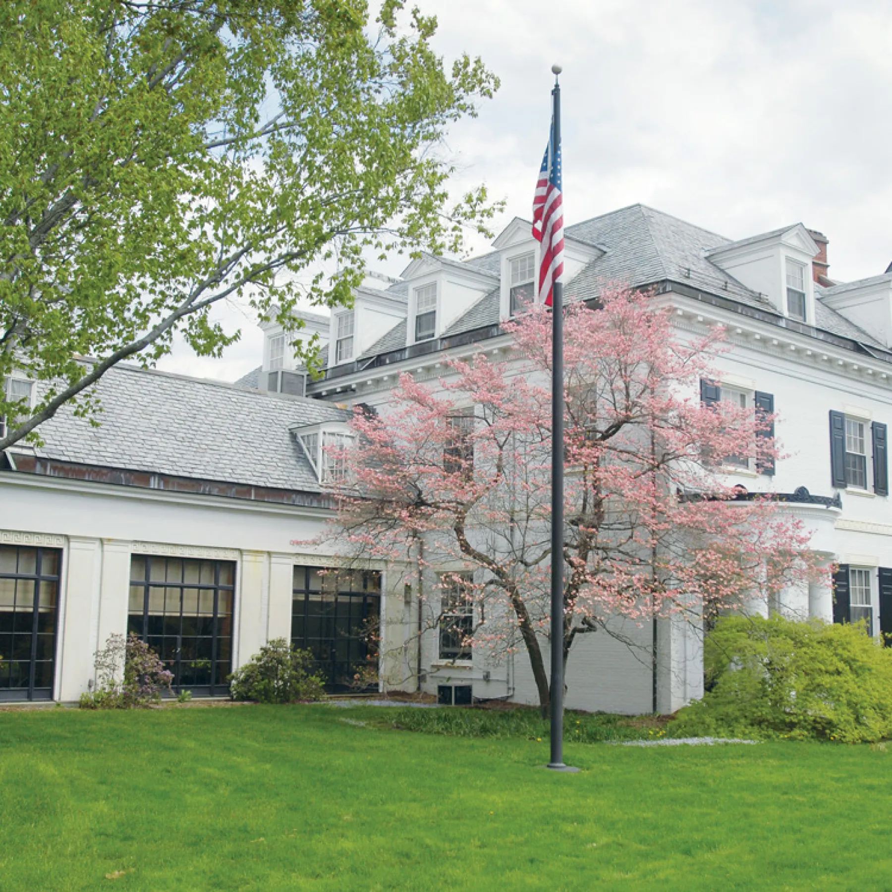 alumnae house spring