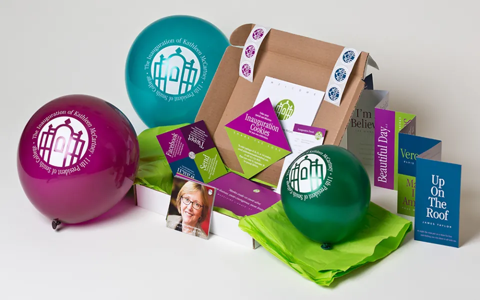 Contents of the inauguration kit, including balloons, brochures and napkins